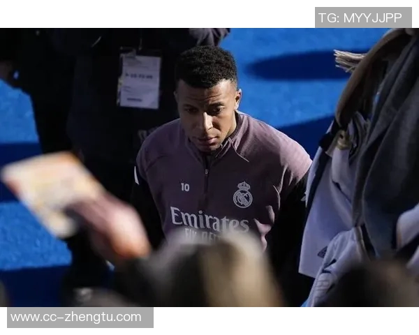 姆巴佩缺席西超杯半决赛决策悬而未决能否出战决赛尚待观察 姆巴佩缺席西超杯半决赛决策悬而未决能否出战决赛尚待观察