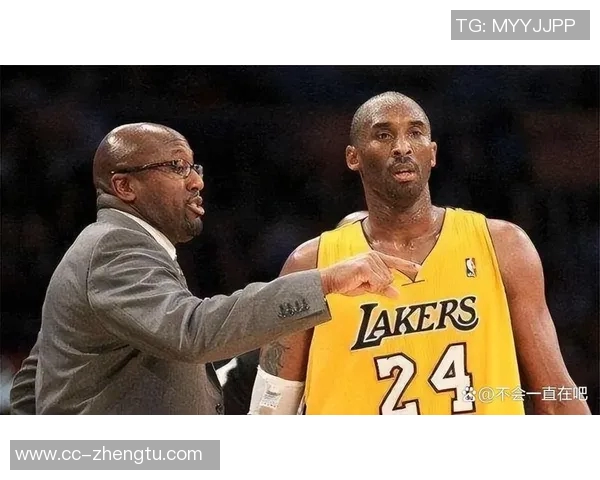 快船助教赞小卡敬业精神如科比一旦决策全力以赴展现职业态度